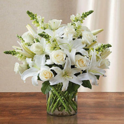 White Arrangment For Sympathy White Arrangment For Sympathy