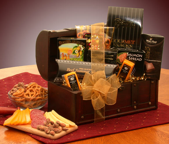 The Gourmet Connoisseur Gift Chest 