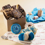 Cesta de regalo de lujo con galletas de dreidel para Hanukkah